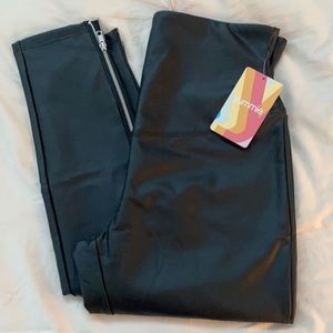 Yummie Faux Leather Legging M